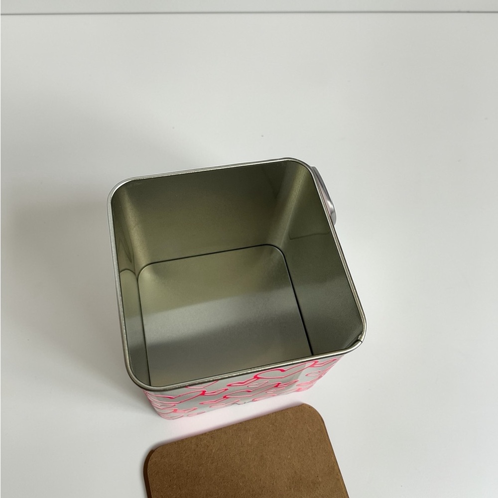 Heart Patterned Storage Tin with Wooden Lid - Picture 5 of 7